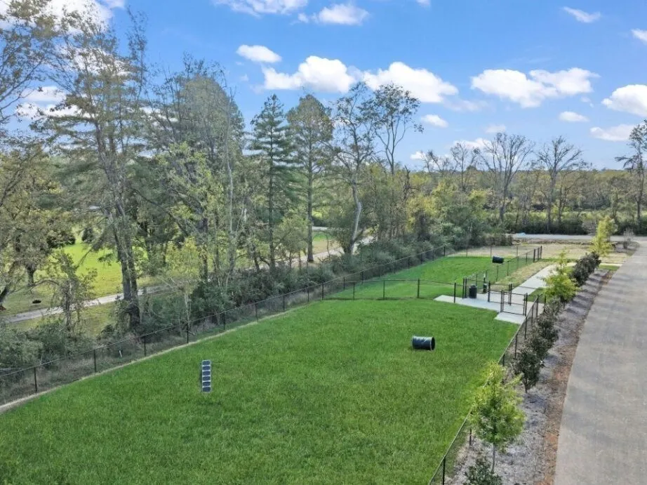 2401 Sharpstone Drive Columbia, TN 38401