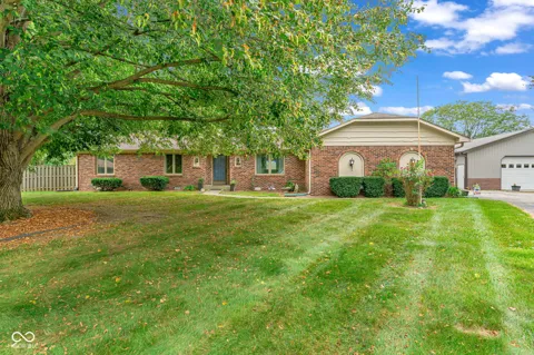 1221 Normandie Court