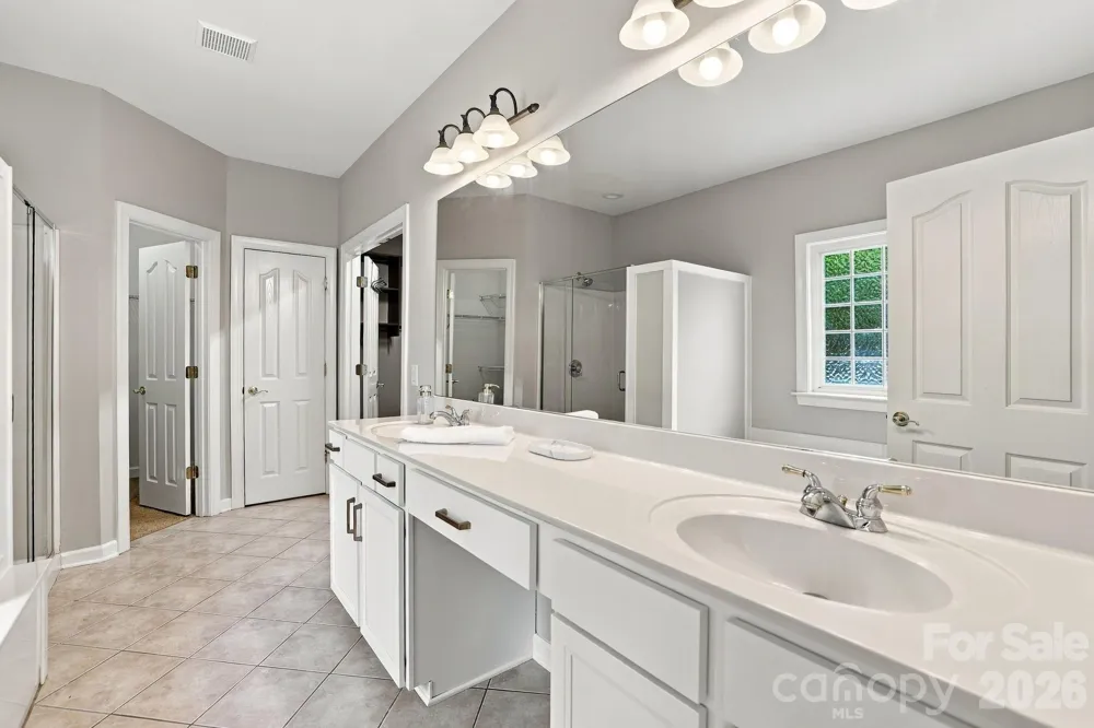 702 Carver Pond Lane Waxhaw, NC 28173
