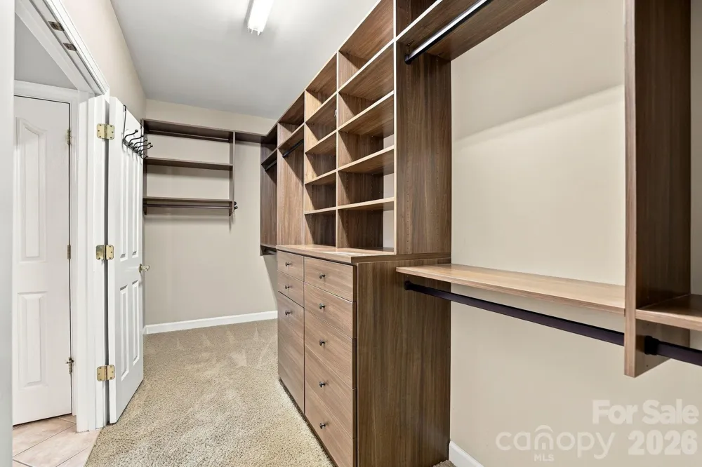 702 Carver Pond Lane Waxhaw, NC 28173