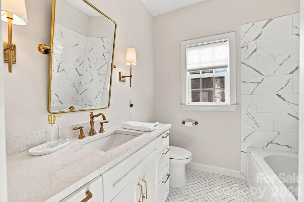 702 Carver Pond Lane Waxhaw, NC 28173