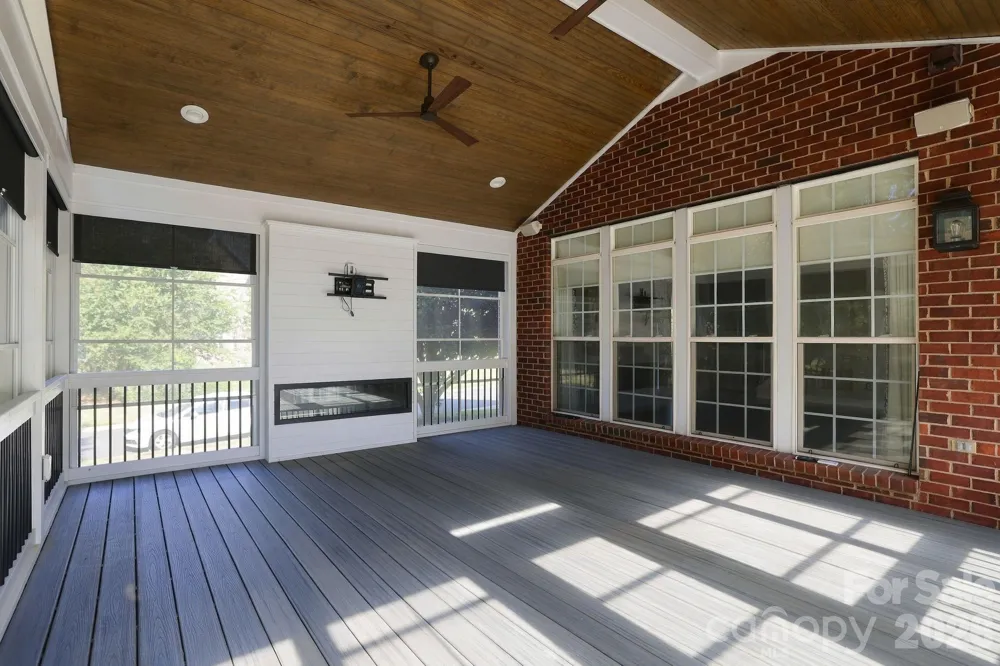 702 Carver Pond Lane Waxhaw, NC 28173