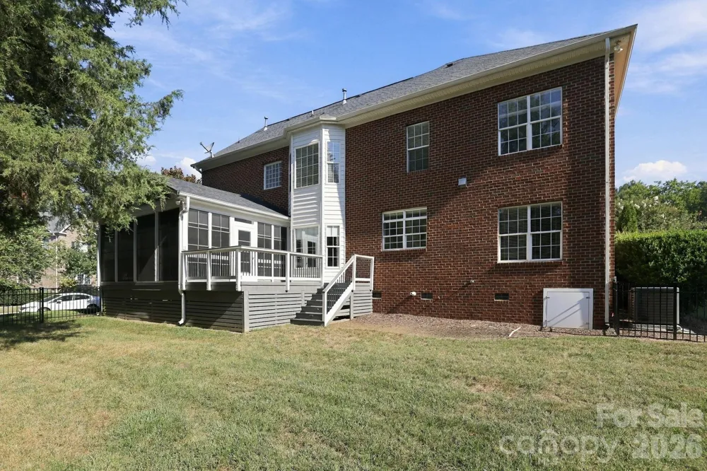 702 Carver Pond Lane Waxhaw, NC 28173