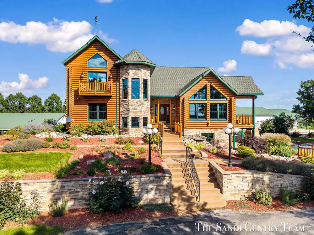 4182 Ensley Road Ravenna, MI 49451