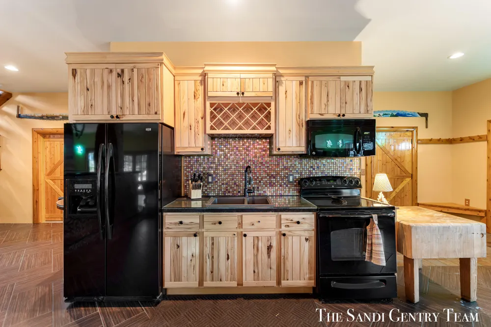 4182 Ensley Road Ravenna, MI 49451