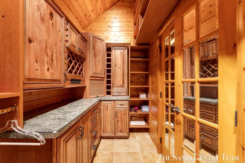 4182 Ensley Road Ravenna, MI 49451