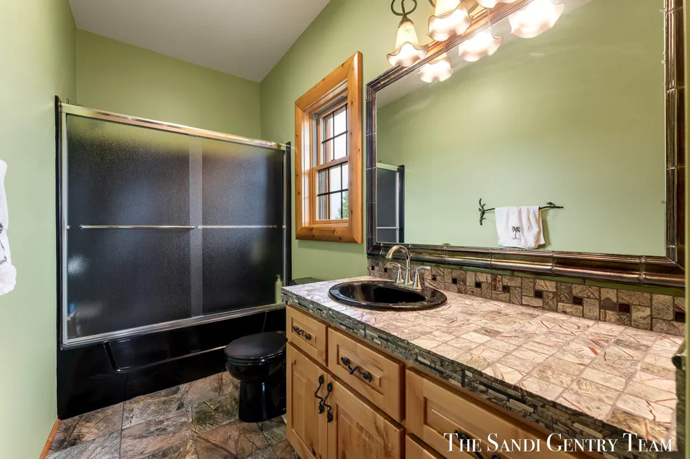4182 Ensley Road Ravenna, MI 49451