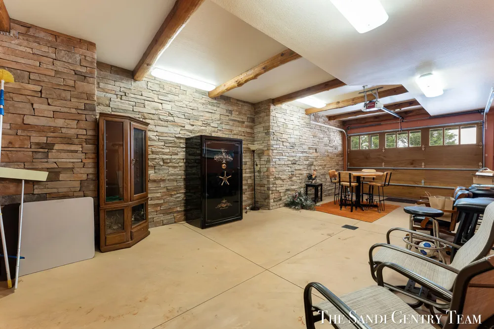 4182 Ensley Road Ravenna, MI 49451