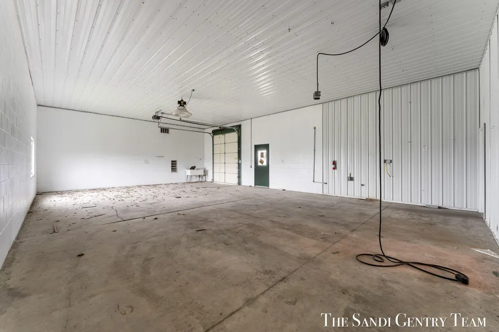 4182 Ensley Road Ravenna, MI 49451