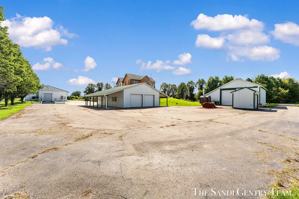 4182 Ensley Road Ravenna, MI 49451