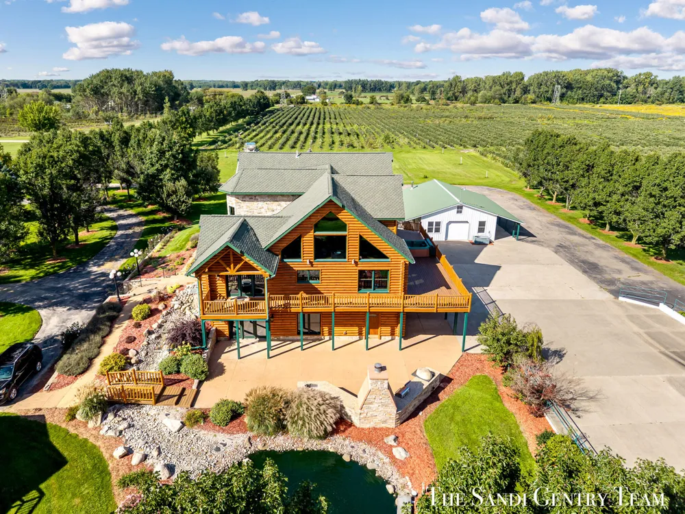 4182 Ensley Road Ravenna, MI 49451