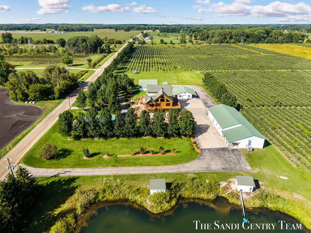 4182 Ensley Road Ravenna, MI 49451
