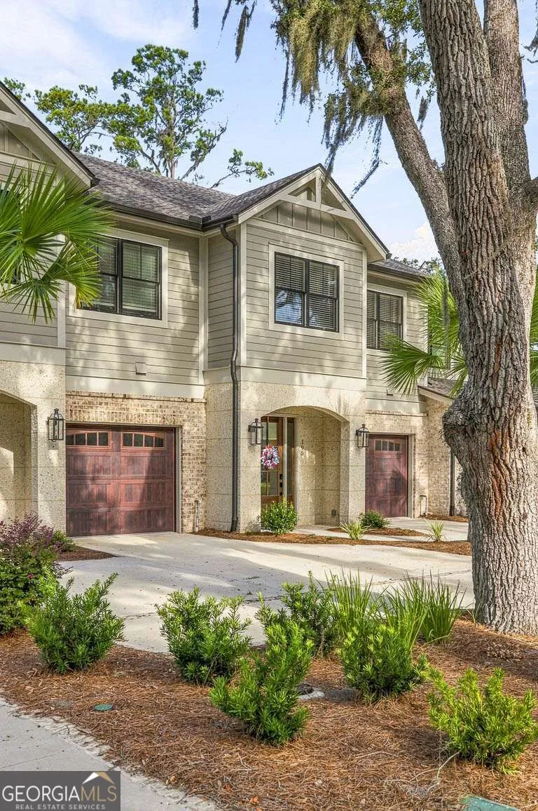 195 Fifty Oaks LN St. Simons, GA 31522