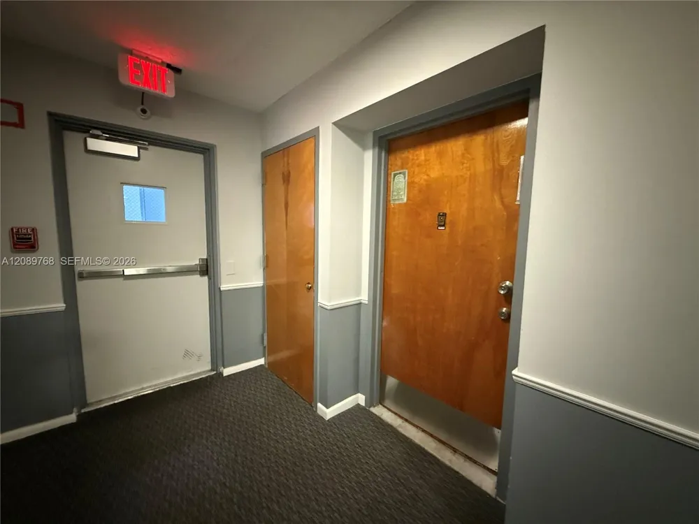 1301 1301 ne 7 st #101 Hallandale Beach, FL 33009