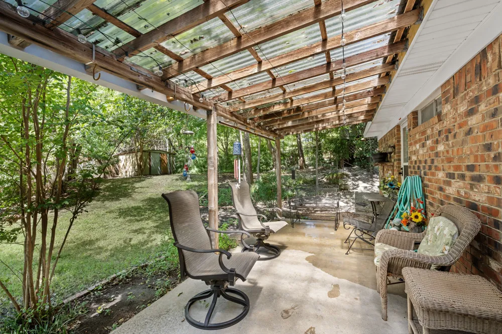 5607 Mona Lane Dallas, TX 75236