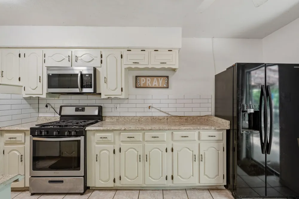 5607 Mona Lane Dallas, TX 75236