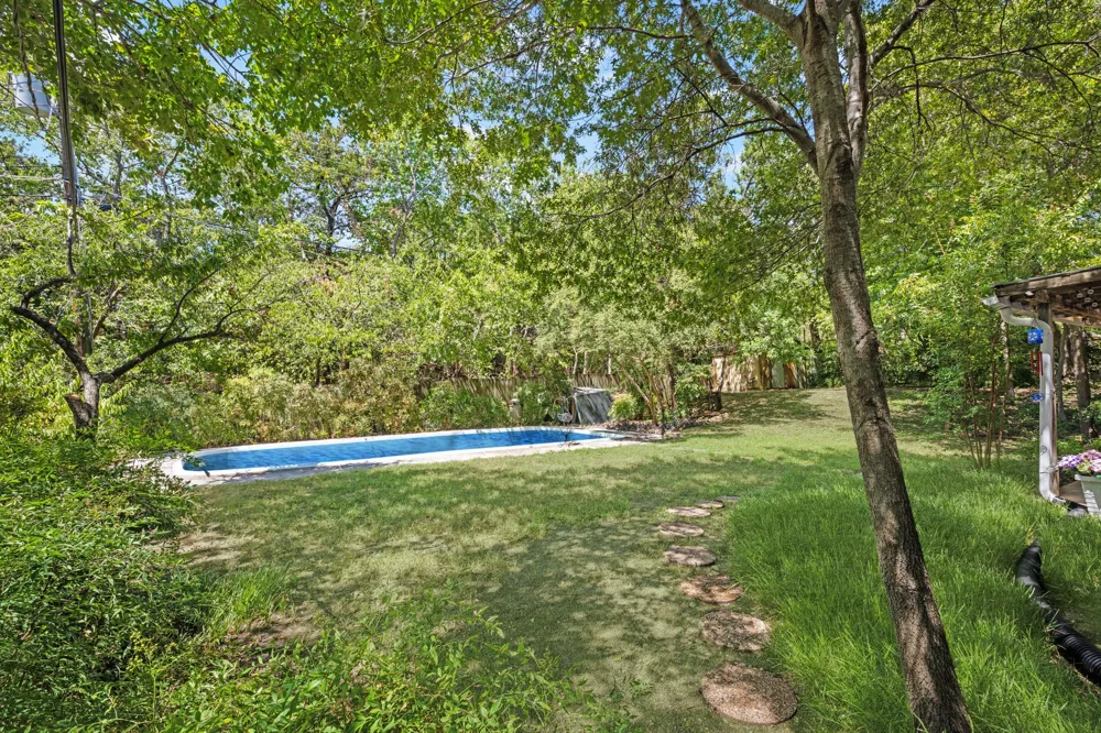 5607 Mona Lane Dallas, TX 75236