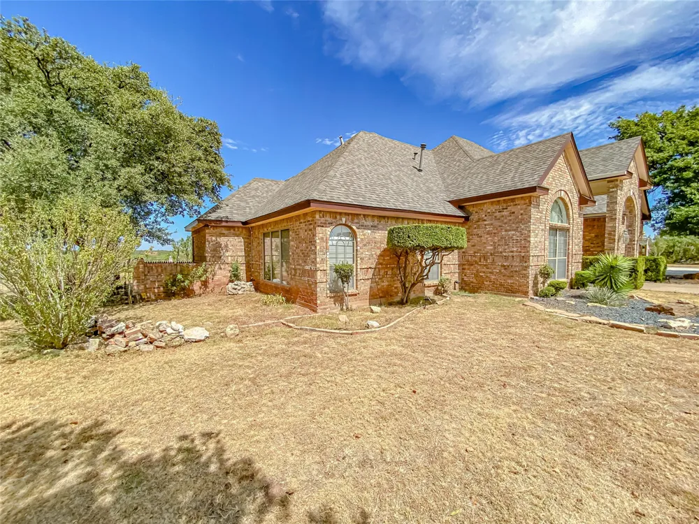 549 COUNTRY PLACE S Abilene, TX 79606
