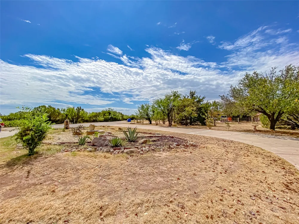 549 COUNTRY PLACE S Abilene, TX 79606