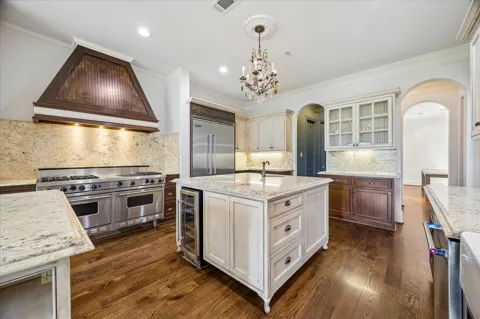 4802 Saxon Street