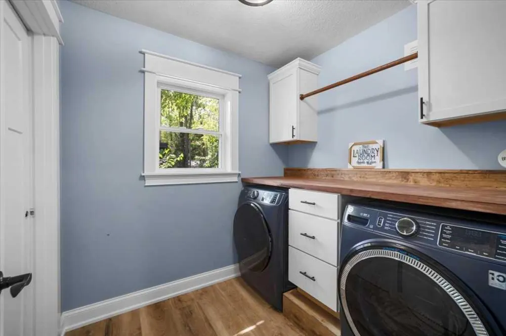 7603 S Croton Hardy Drive Newaygo, MI 49337
