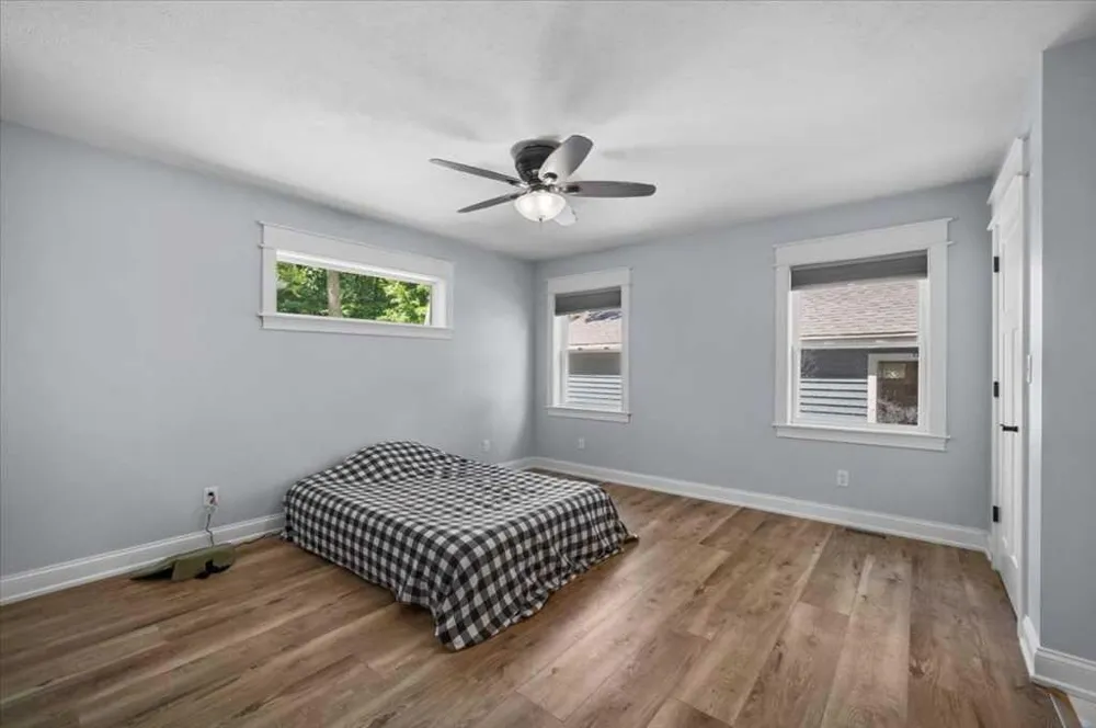 7603 S Croton Hardy Drive Newaygo, MI 49337