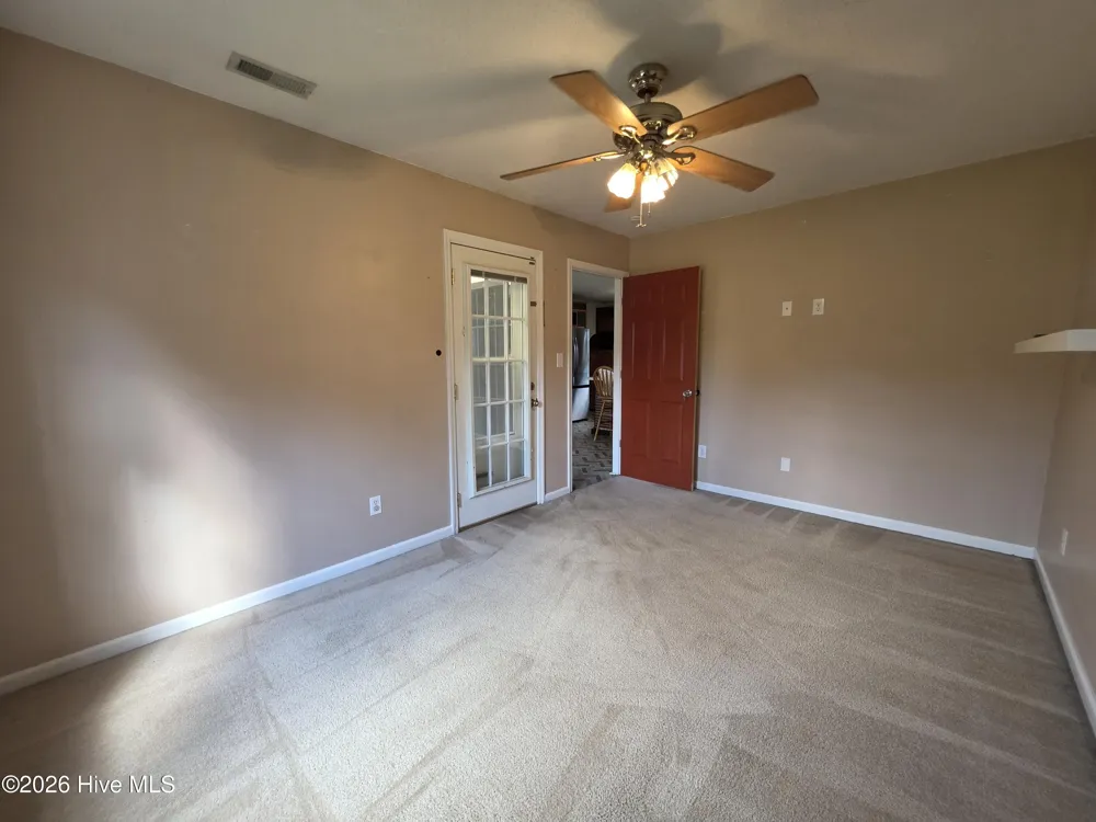 200 Flagstone Lane Jacksonville, NC 28546