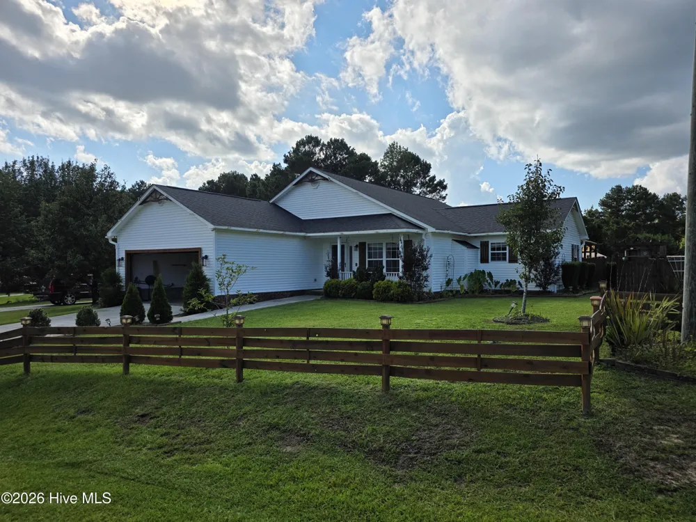 200 Flagstone Lane Jacksonville, NC 28546