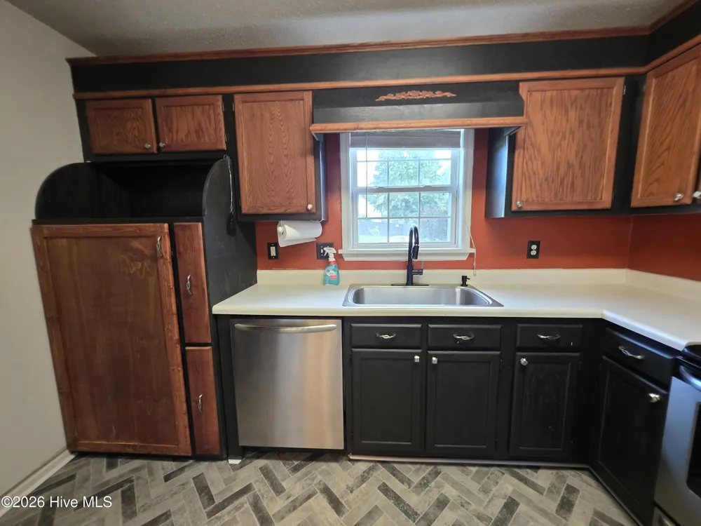 200 Flagstone Lane Jacksonville, NC 28546