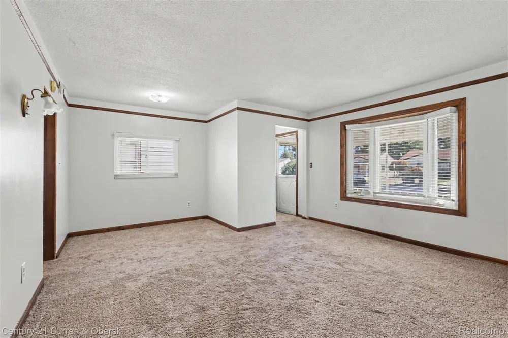 19145 Wall Street Melvindale City, MI 48122