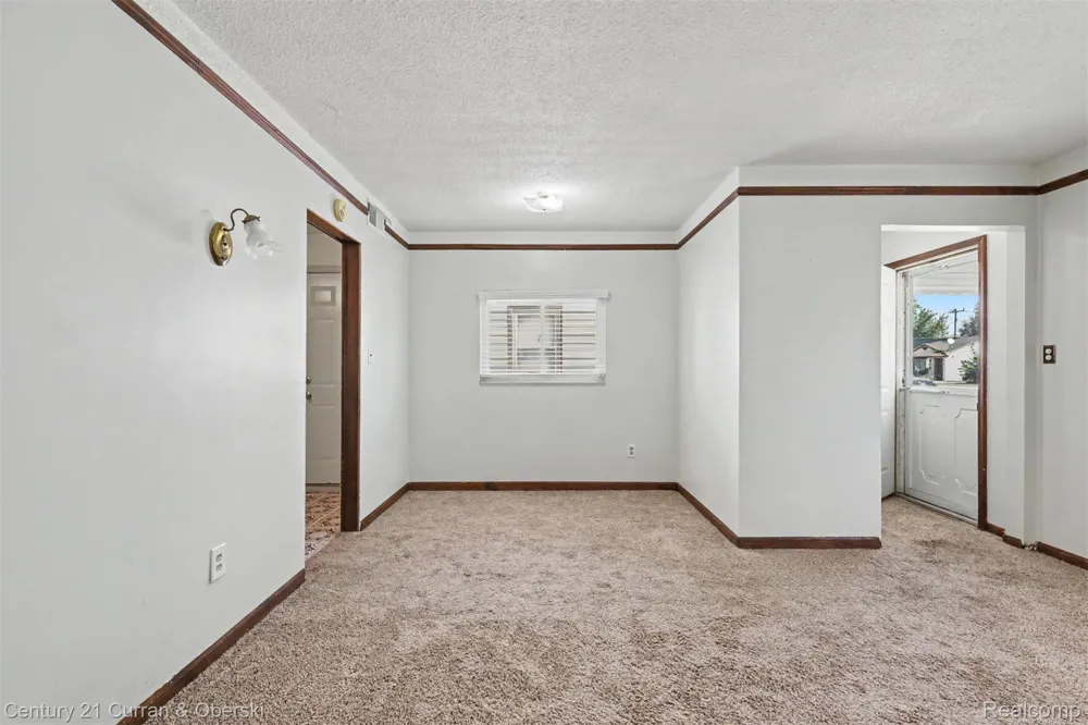 19145 Wall Street Melvindale City, MI 48122