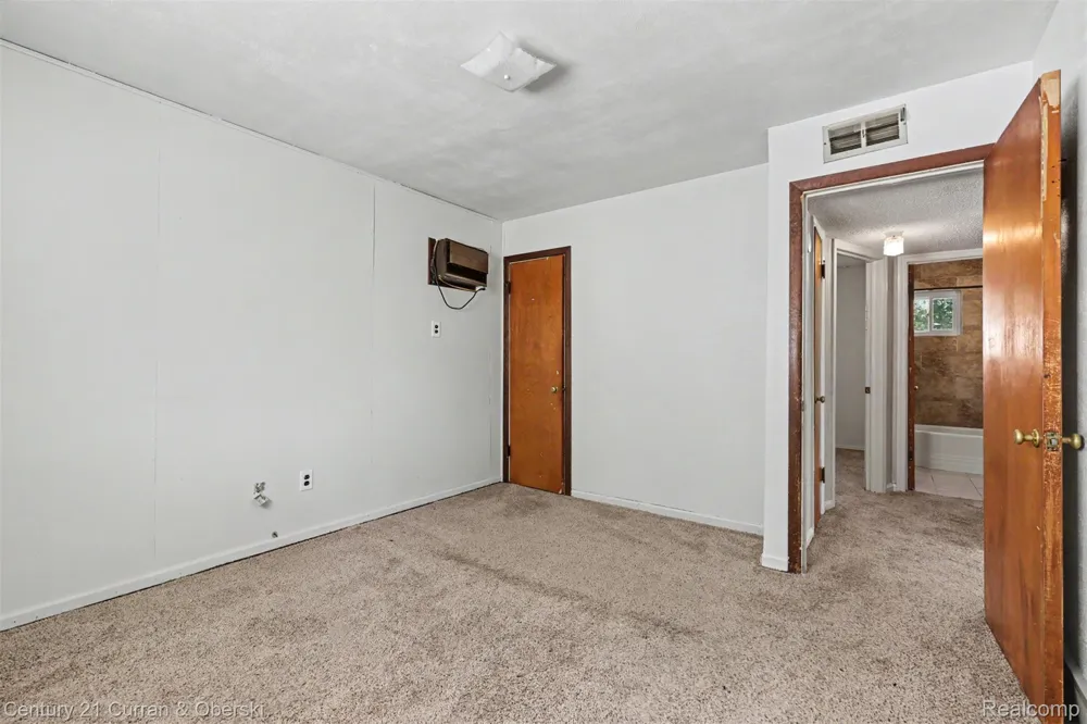 19145 Wall Street Melvindale City, MI 48122