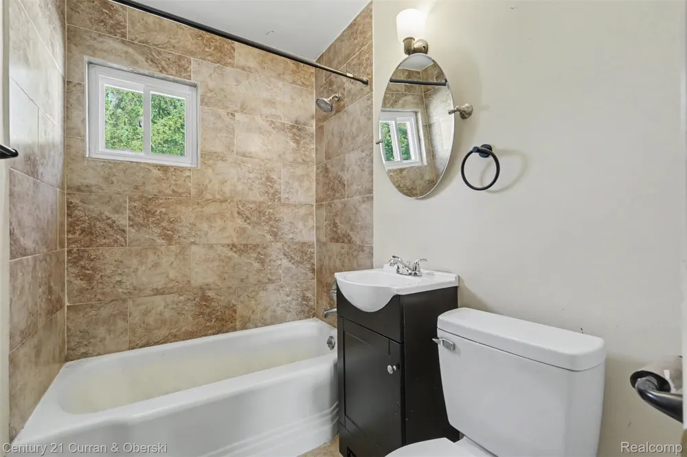 19145 Wall Street Melvindale City, MI 48122
