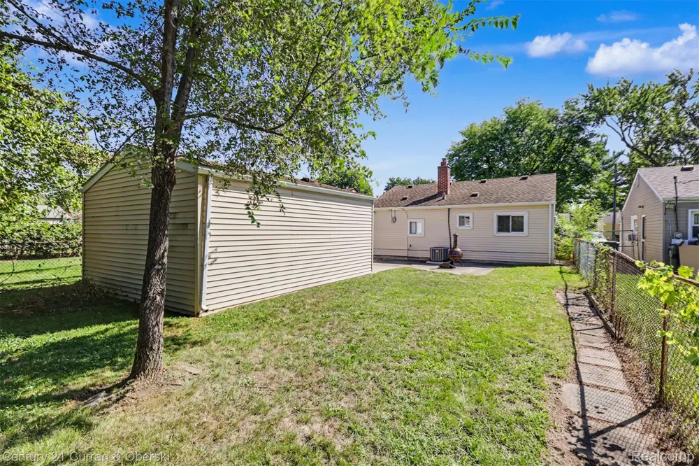 19145 Wall Street Melvindale City, MI 48122