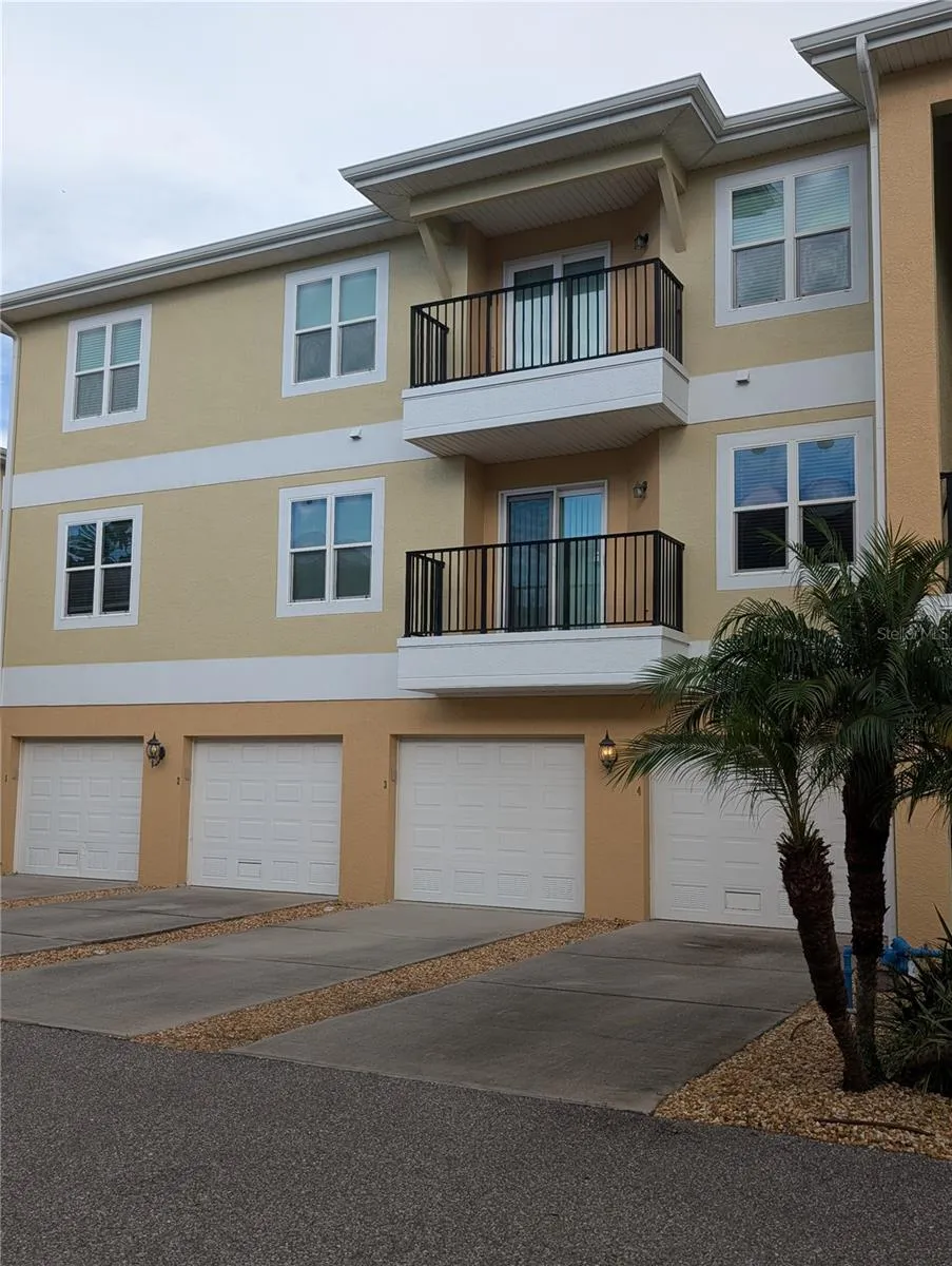 6394 BANYAN BOULEVARD #201 New Port Richey, FL 34652