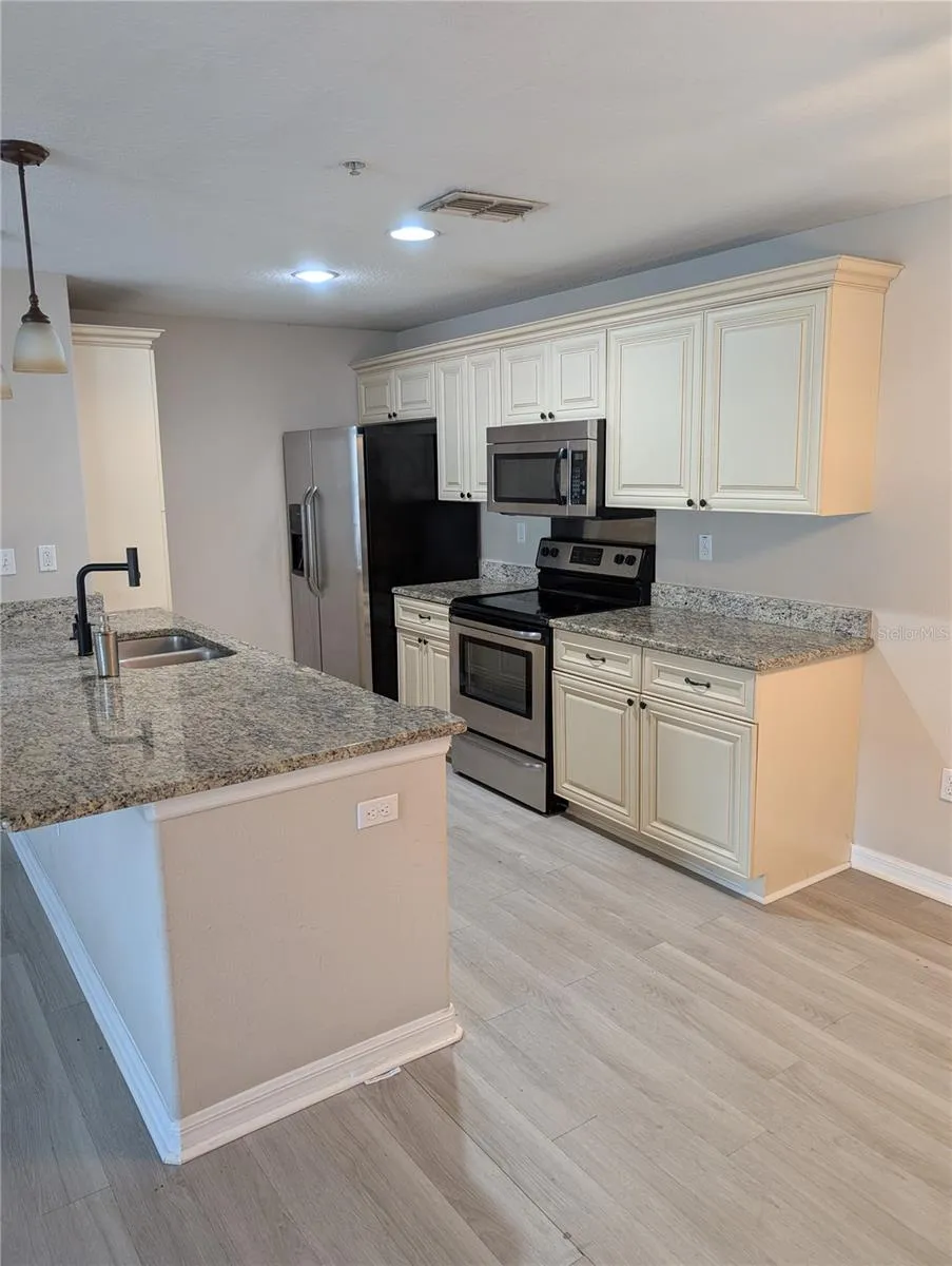 6394 BANYAN BOULEVARD #201 New Port Richey, FL 34652