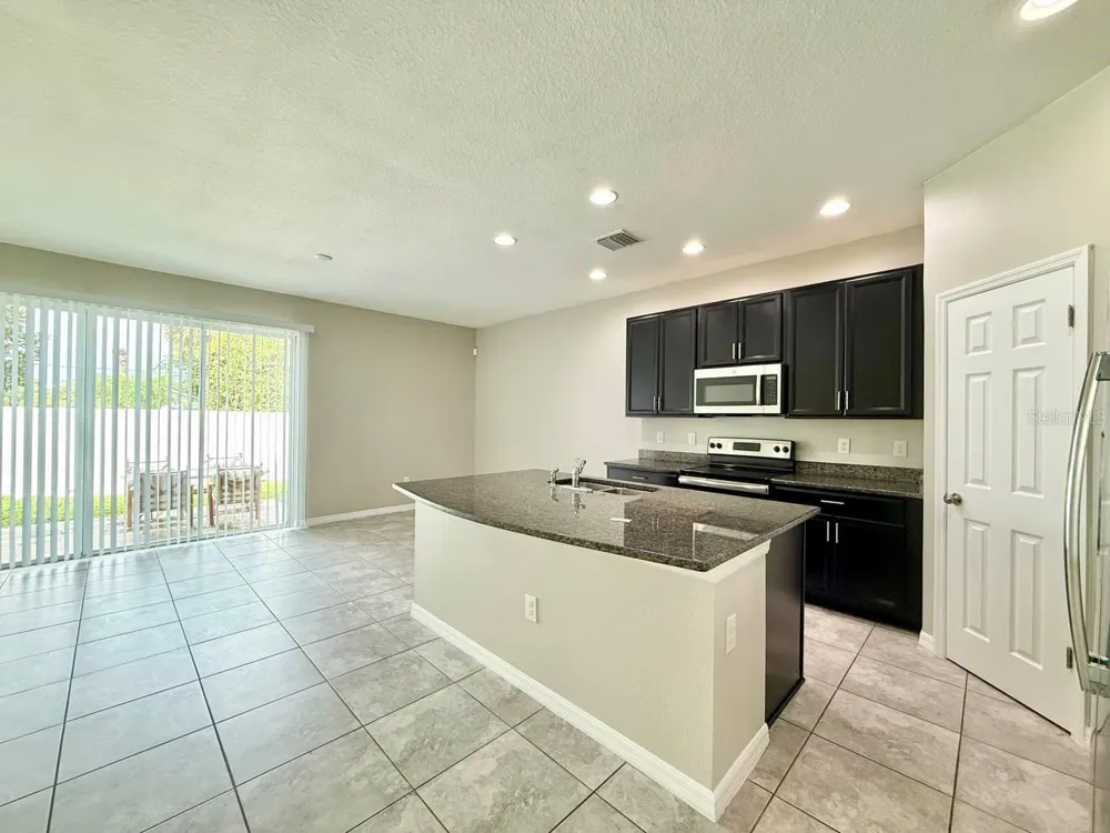 7123 SUMMER HOLLY PLACE Riverview, FL 33578