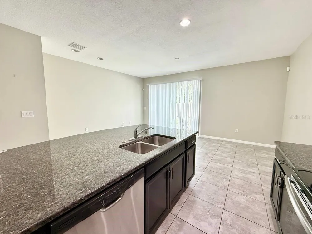 7123 SUMMER HOLLY PLACE Riverview, FL 33578