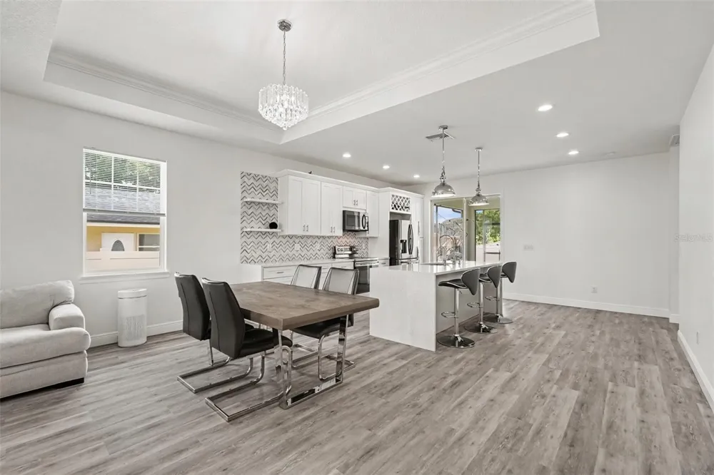 8307 GOMEZ AVENUE Tampa, FL 33614