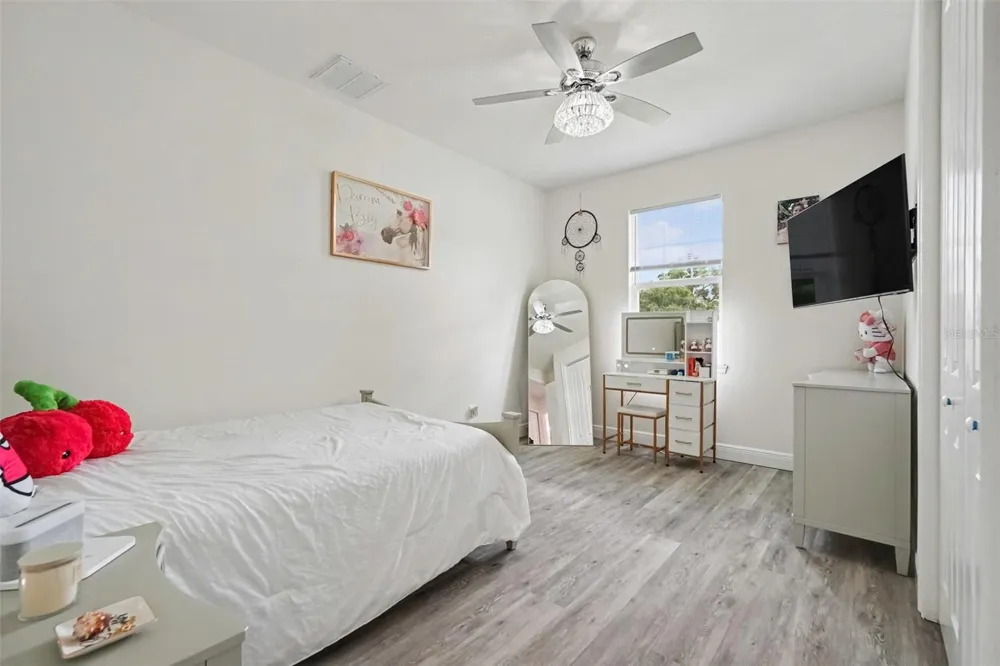 8307 GOMEZ AVENUE Tampa, FL 33614