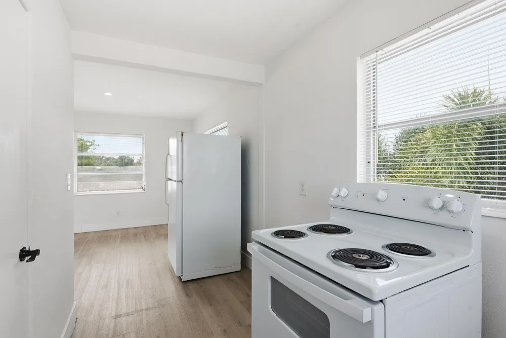 2837 18TH AVENUE #2 St Petersburg, FL 33713