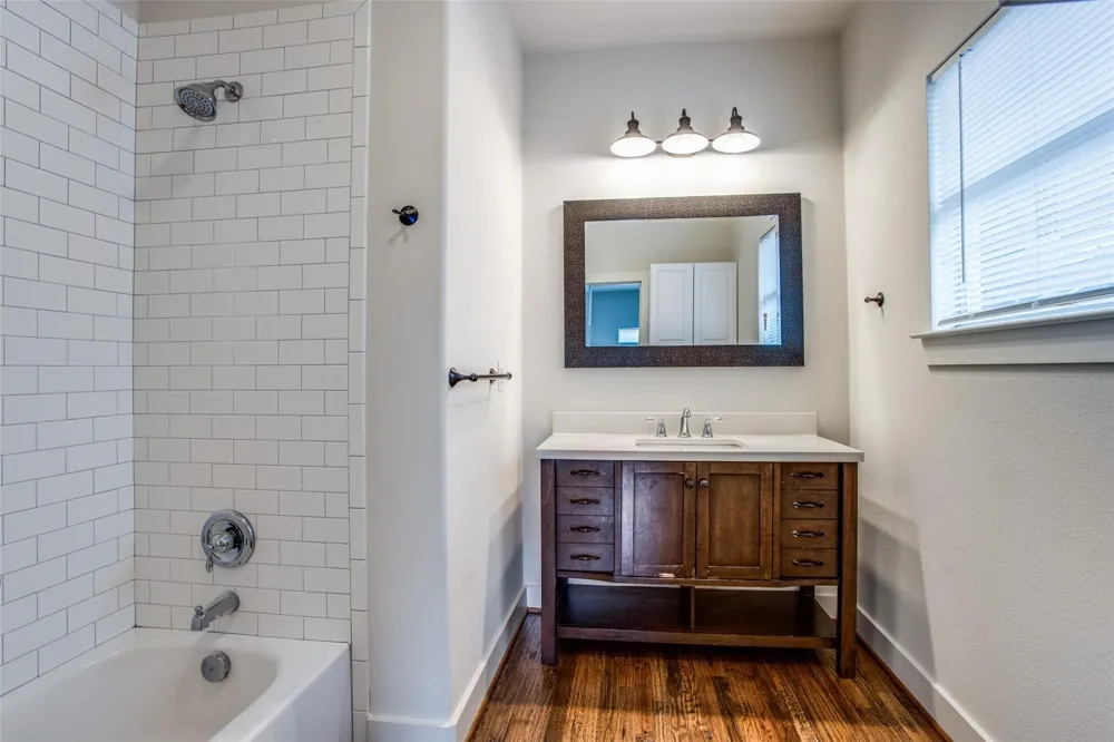 403 Parkview Avenue Dallas, TX 75223