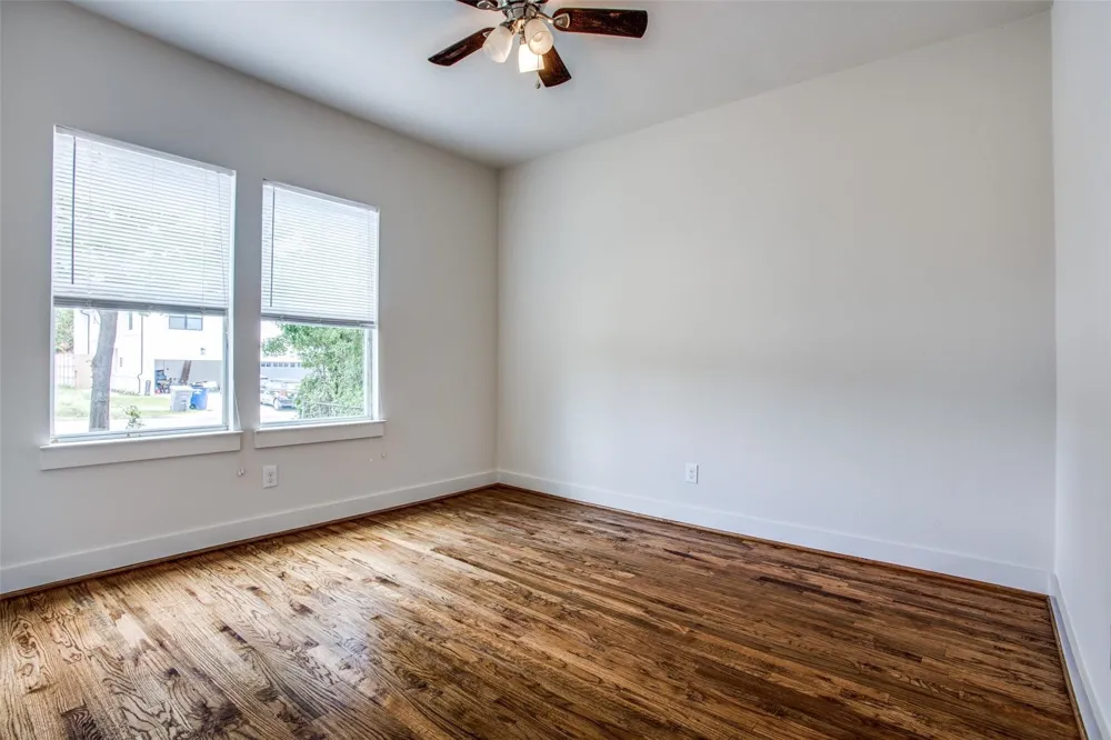 403 Parkview Avenue Dallas, TX 75223