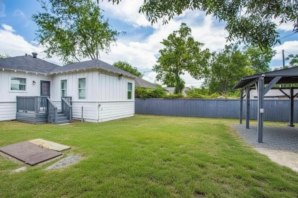 403 Parkview Avenue Dallas, TX 75223