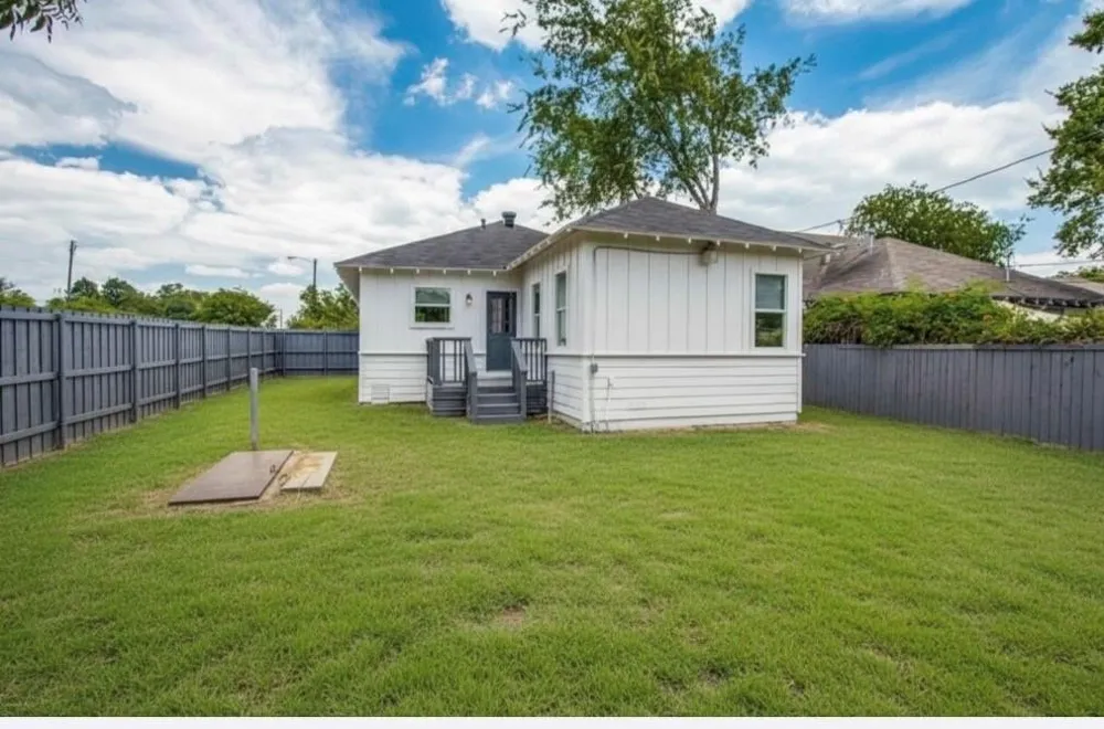403 Parkview Avenue Dallas, TX 75223