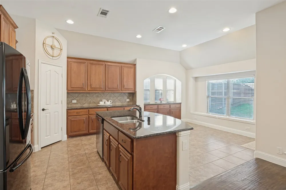 8304 Spitfire Trail Aubrey, TX 76227