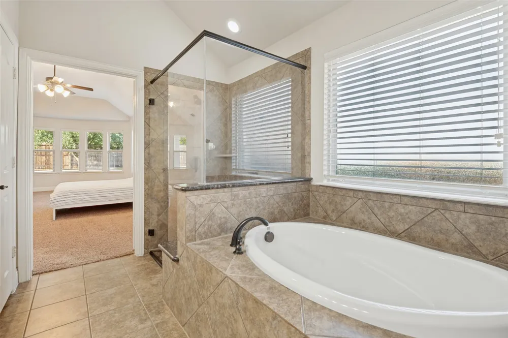 8304 Spitfire Trail Aubrey, TX 76227