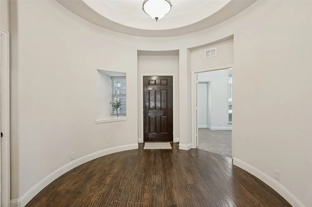 8304 Spitfire Trail Aubrey, TX 76227