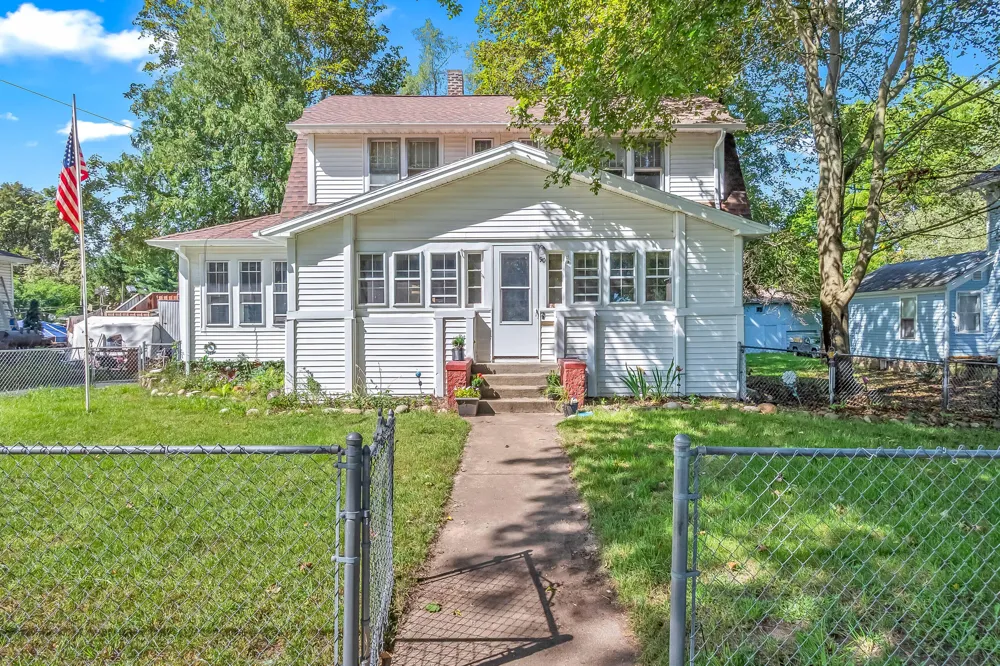 90 Norwood Avenue Hillsdale, MI 49242