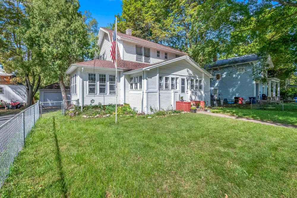 90 Norwood Avenue Hillsdale, MI 49242